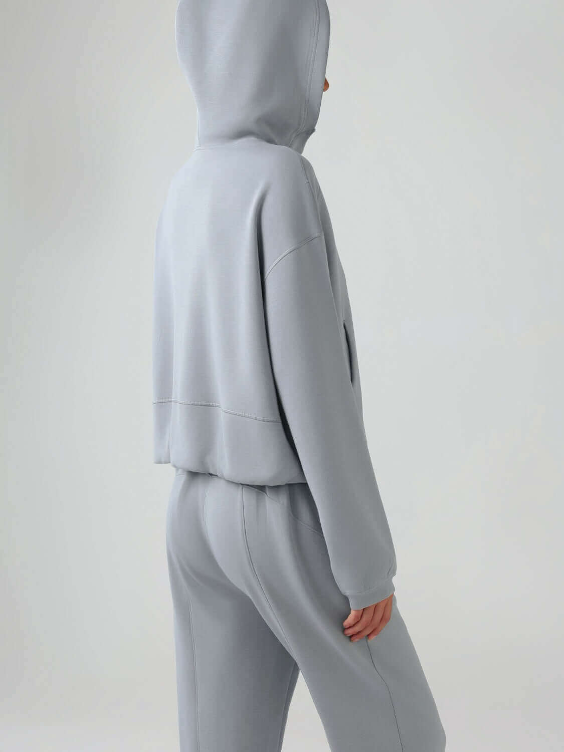 325b2a6d-d7fe-43b4-8084-96e9fdb3081f-Max